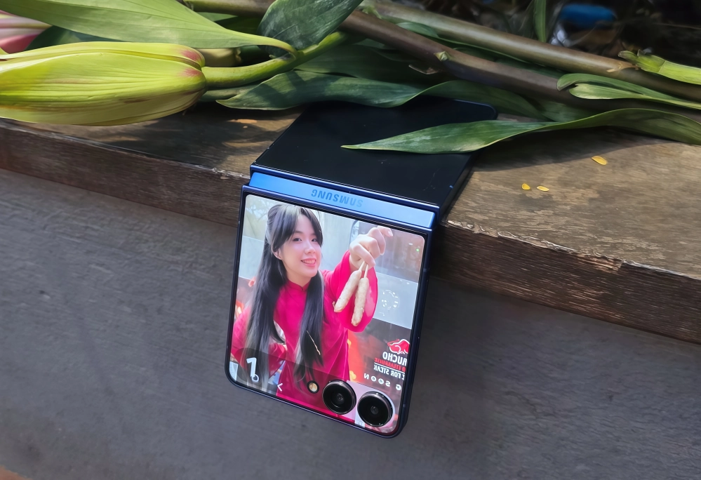 Galaxy Z Flip7 chinh phục Gen Z như thế nào? 5 Galaxy Z Flip7 chinh phục Gen Z