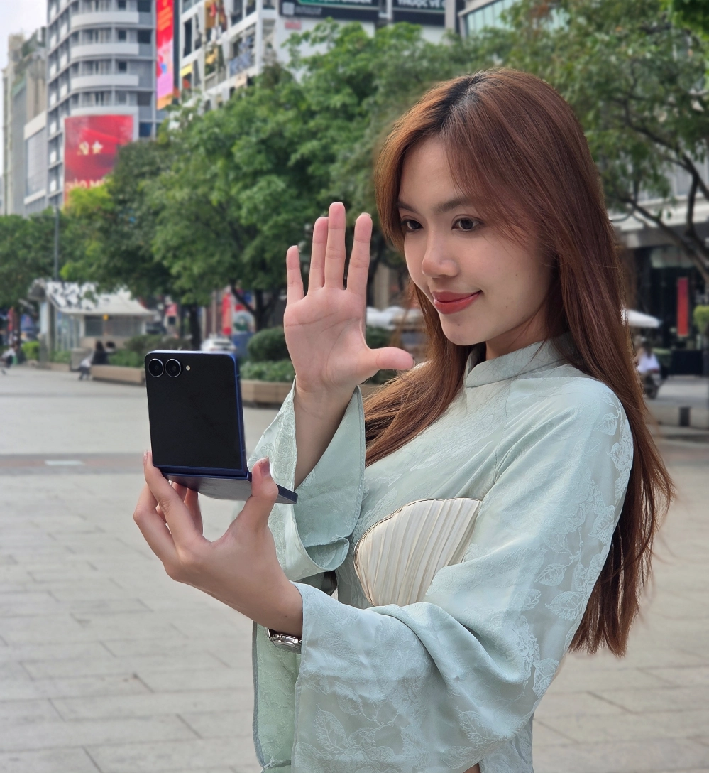 Galaxy Z Flip7 chinh phục Gen Z như thế nào? 3 Galaxy Z Flip7 chinh phục Gen Z
