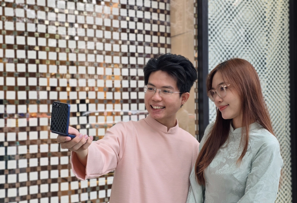 Galaxy Z Flip7 chinh phục Gen Z như thế nào? 6 Galaxy Z Flip7 chinh phục Gen Z