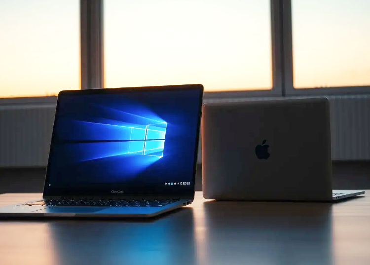 Microsoft tuyên bố pc Copilot+ vượt mặt MacBook Air M4