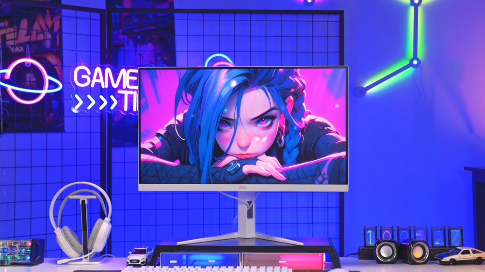 AOC ra mắt màn hình gaming 320Hz Phân Cực Tròn