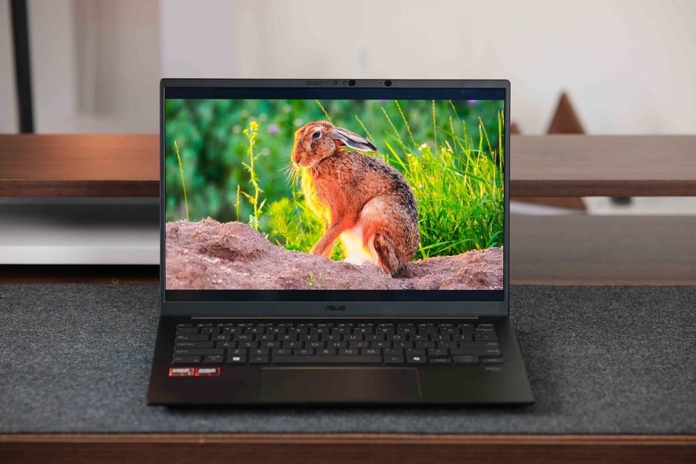 ASUS ra mắt loạt laptop AI thế hệ mới