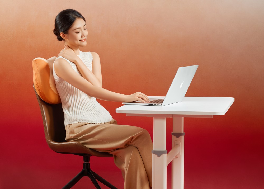 Gối massage Breo Back 2F “Túi Phúc” đón Tết ra mắt