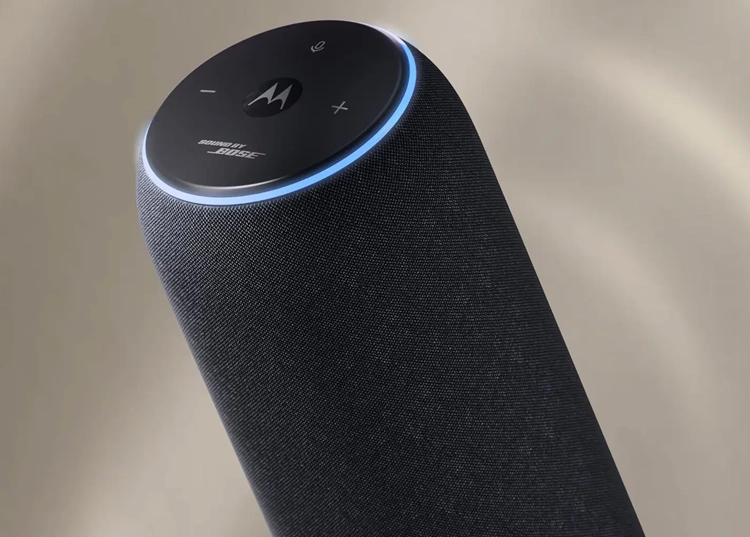 Motorola tung loa di động 30W kết hợp cùng Bose