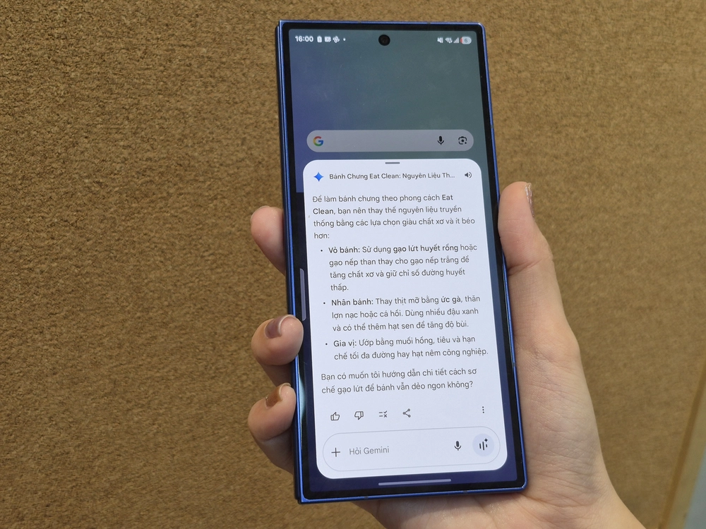 Tết này, đừng cất điện thoại để "kết nối", hãy dùng nó để "thấu hiểu": Khi Gemini AI tái hiện “điều cũ”