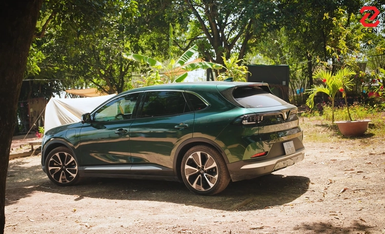 VinFast VF8 Plus: "Khách sạn di động" đầy tiện nghi!