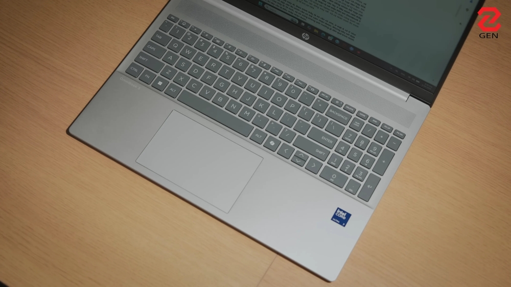 Đánh giá HP Omnibook 5 16