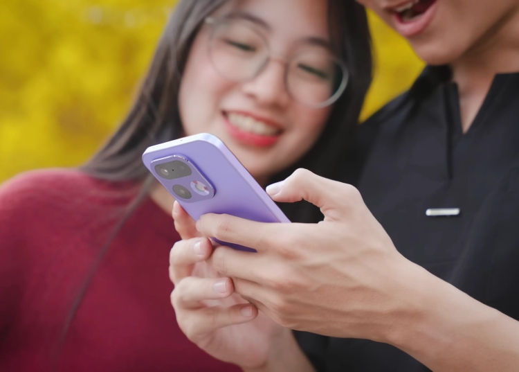 Một ngày "săn ảnh" Tết lung linh cùng realme 16 Pro