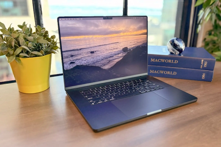 Apple "ém hàng" macOS mới: Dấu hiệu MacBook Pro M5 sắp về