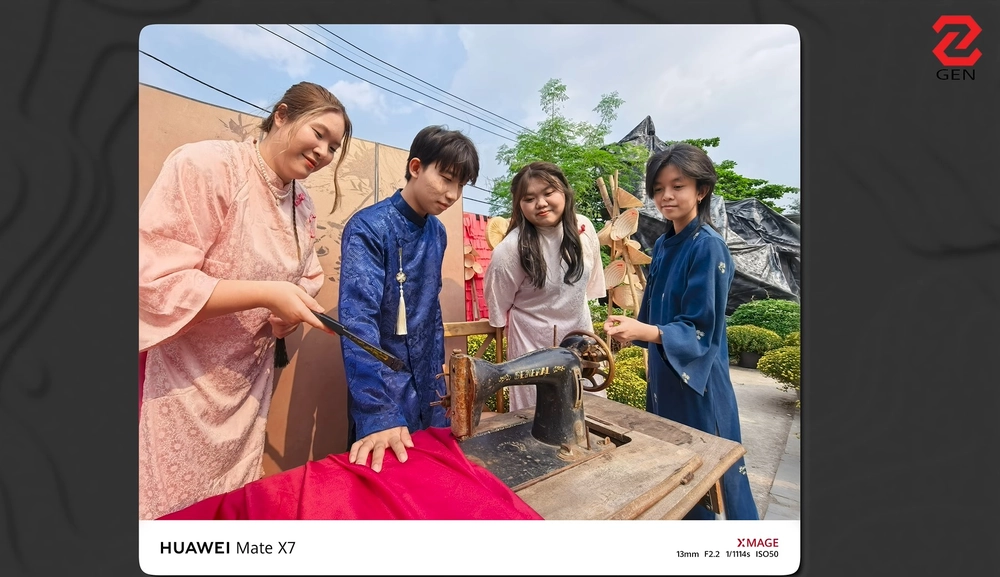 HUAWEI Mate X7: Vua gập trở lại, Google 'phà phà', giá 55 củ