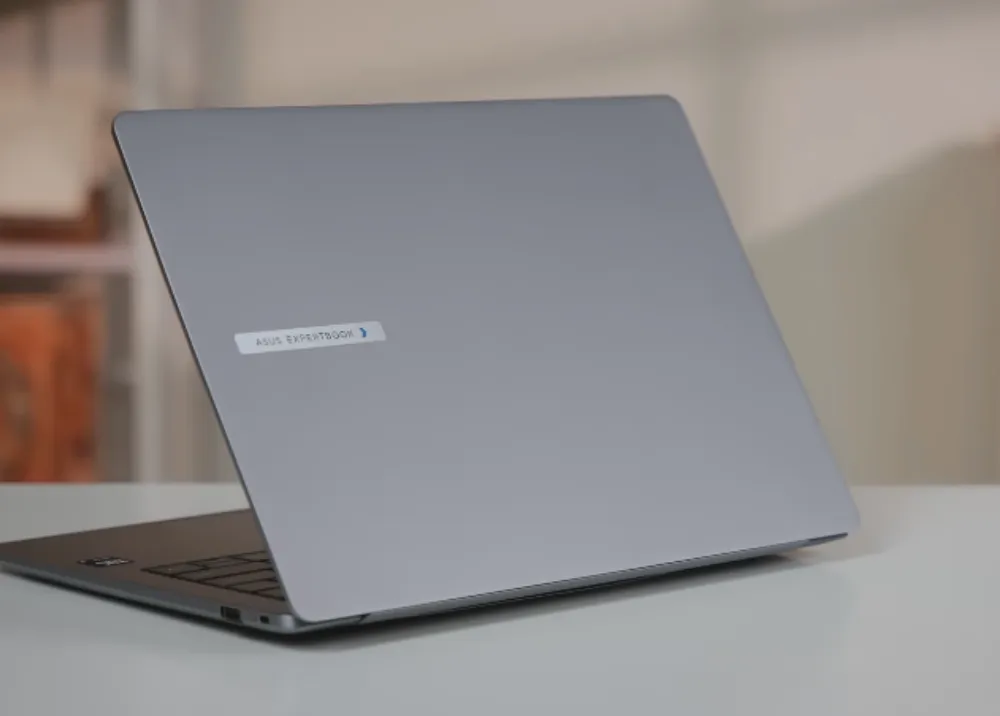 ASUS ExpertBook P5: Laptop doanh nghiệp bền bỉ, AI xịn