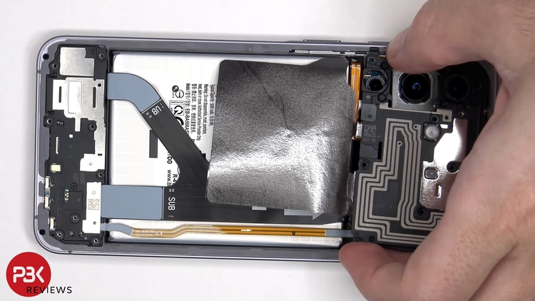 Galaxy A57 5G: Dễ tháo lắp, đạt điểm sửa chữa 9/10