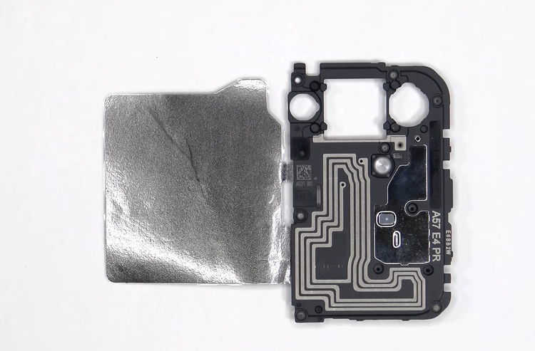 Galaxy A57 5G: Dễ tháo lắp, đạt điểm sửa chữa 9/10