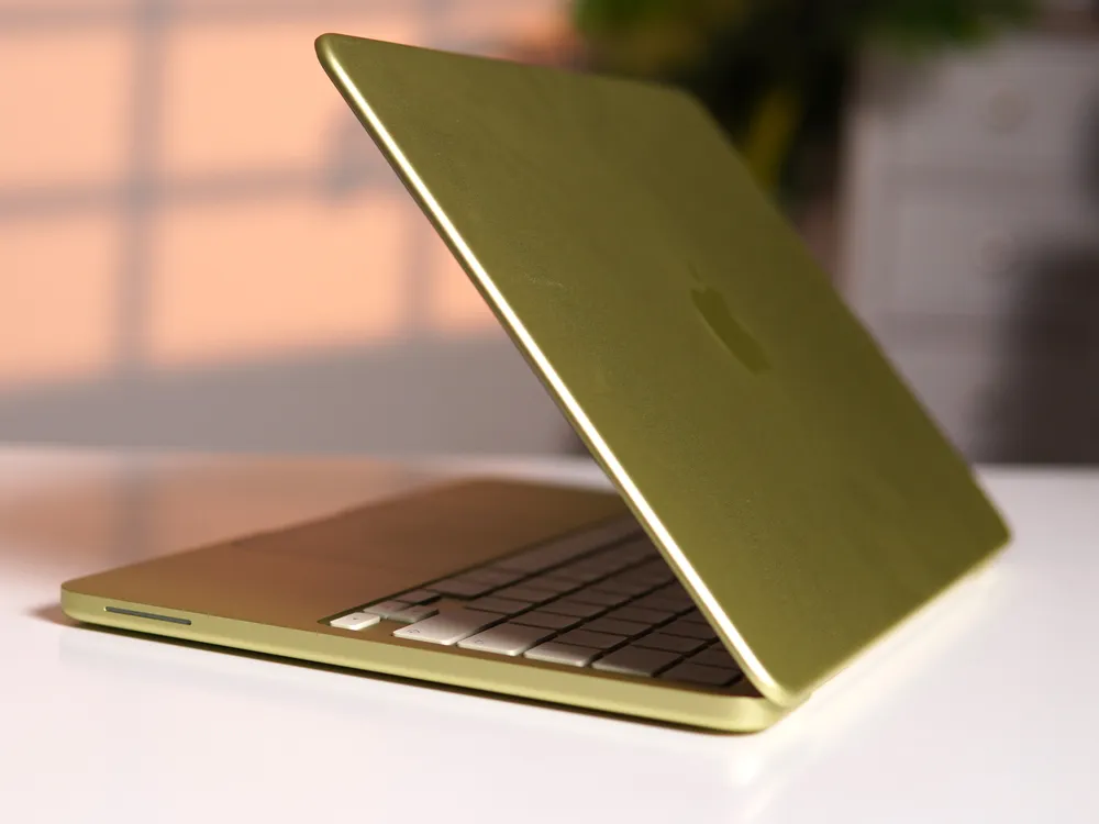 MacBook Neo: MacBook rẻ nhất của Apple có đáng mua?