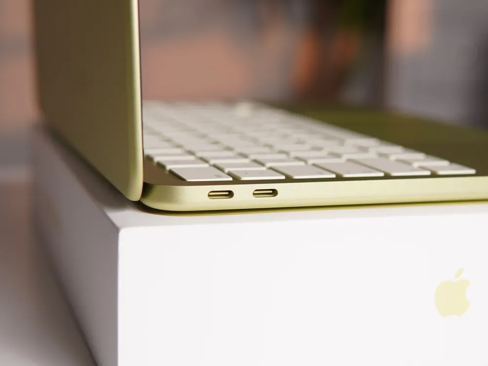 MacBook Neo: MacBook rẻ nhất của Apple có đáng mua?