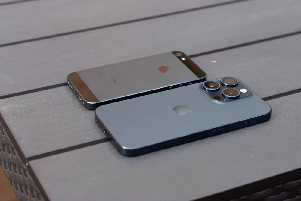 Một thời huy hoàng: iPhone 5 chính thức bị Apple cho "về hưu"