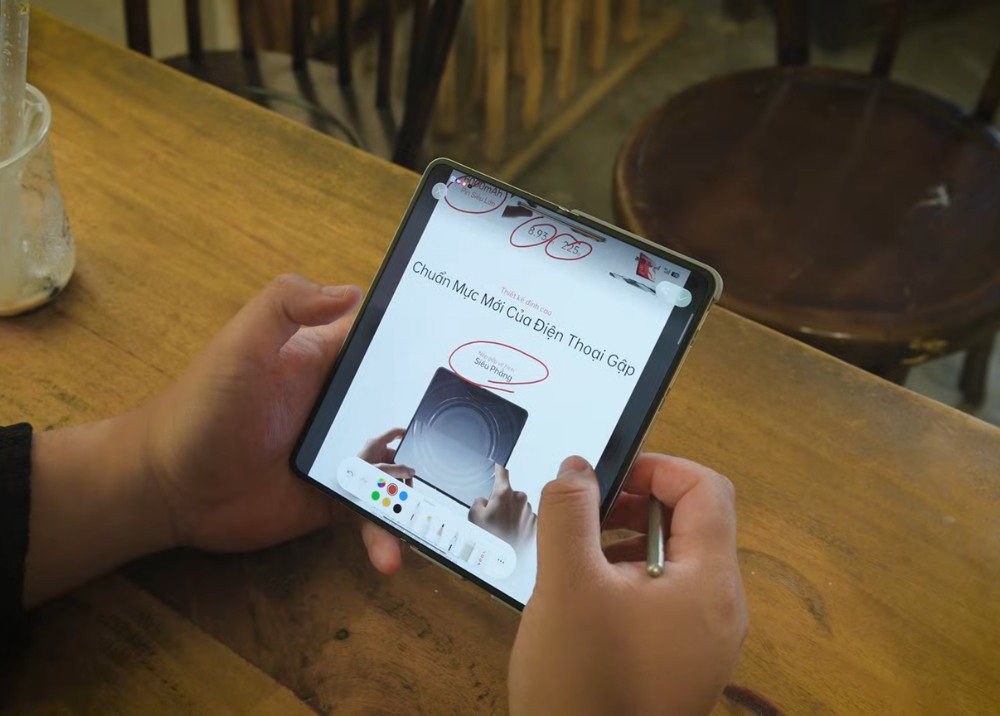 OPPO Find N6: Ẵm trọn spotlight màn gập nửa đầu 2026