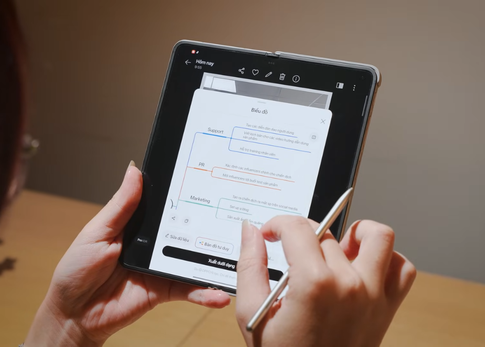 OPPO Find N6: Ẵm trọn spotlight màn gập nửa đầu 2026