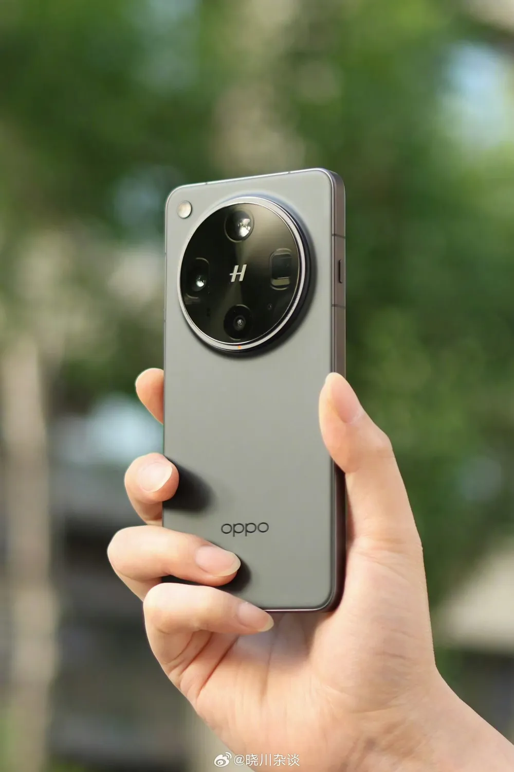 OPPO Find X9 Ultra lộ cụm camera “khủng”, pin “trâu” 