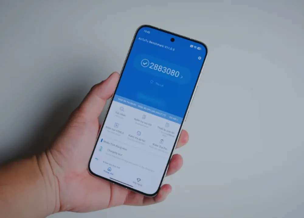 POCO X8 Pro Max: Pin 8500mAh “bá” nhất phân khúc