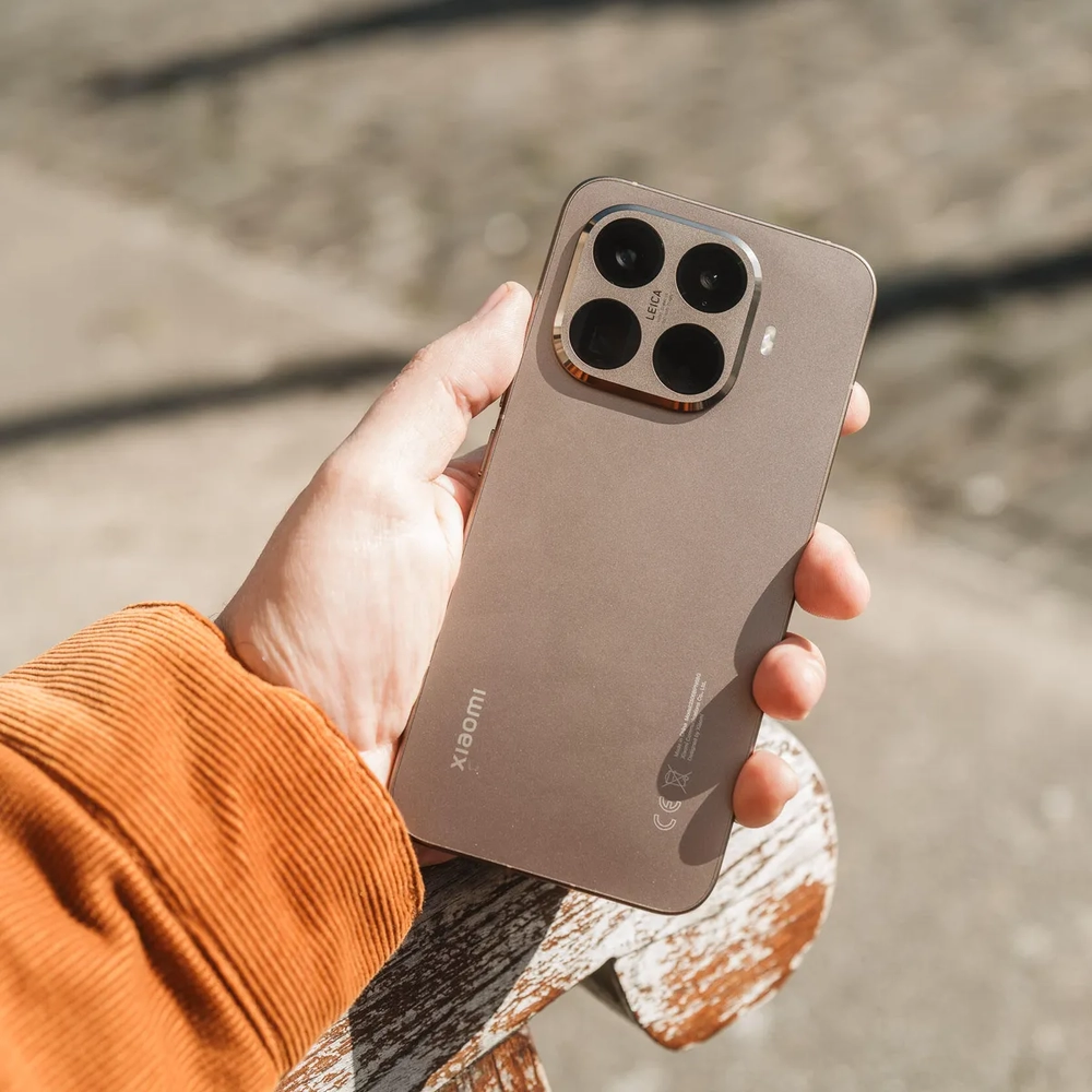 Quên iPhone 17e đi, 5 máy Android này mới thực sự đáng tiền!