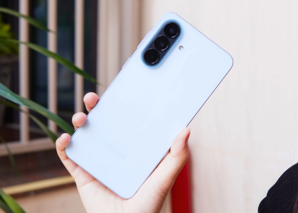 Slay mọi mặt trận "sống ảo" cùng Galaxy A57 5G | A37 5G: Người đồng-vibe đích thực của Gen MZ!