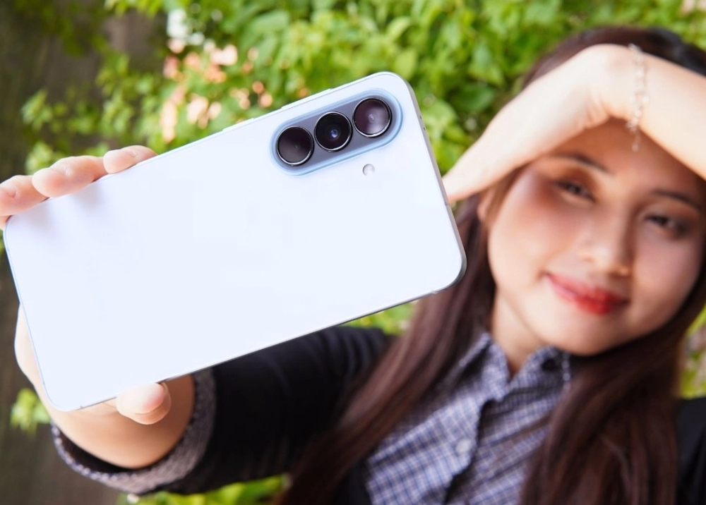 Slay mọi mặt trận "sống ảo" cùng Galaxy A57 5G | A37 5G: Người đồng-vibe đích thực của Gen MZ!