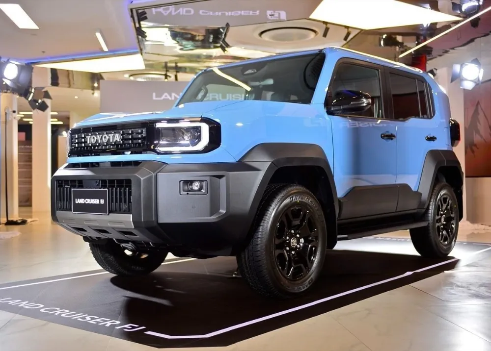 Toyota Land Cruiser FJ 2026: SUV mới, giá “dễ thở” hơn