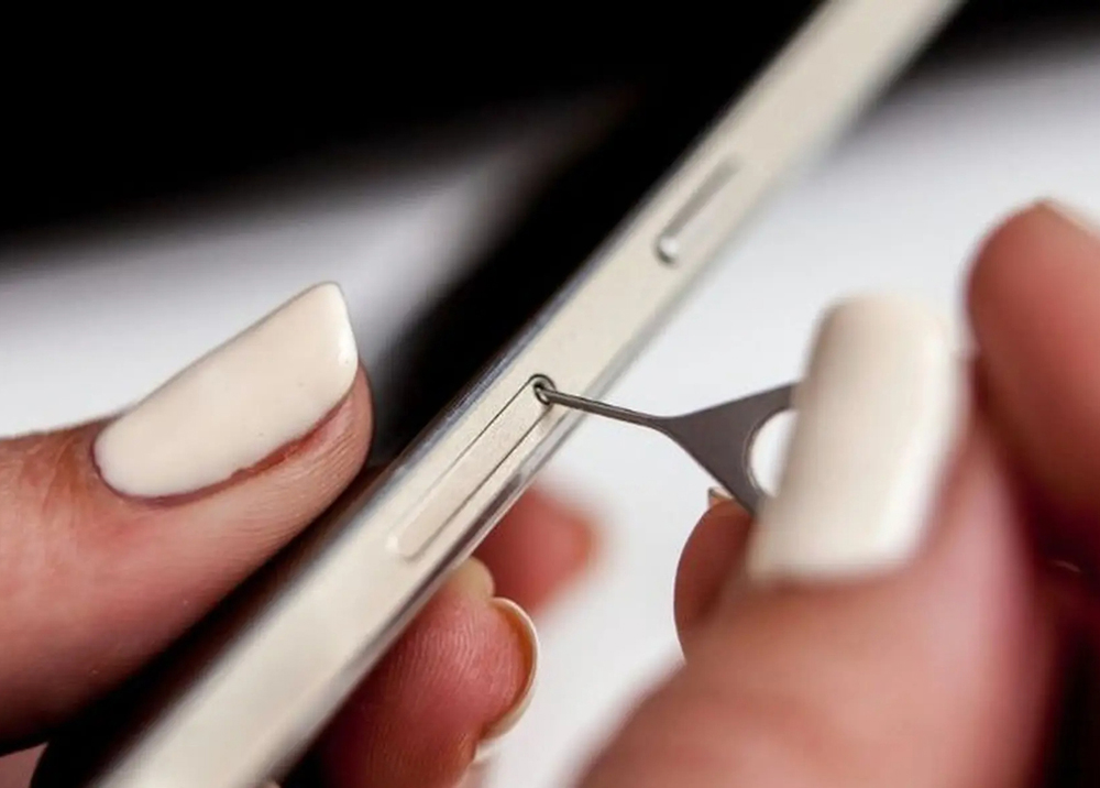 Đừng vội vứt bỏ, cây chọc SIM có thể vẫn rất hữu ích