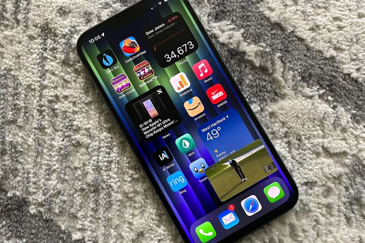 Apple bị tố cào hàng triệu video YouTube để huấn luyện AI