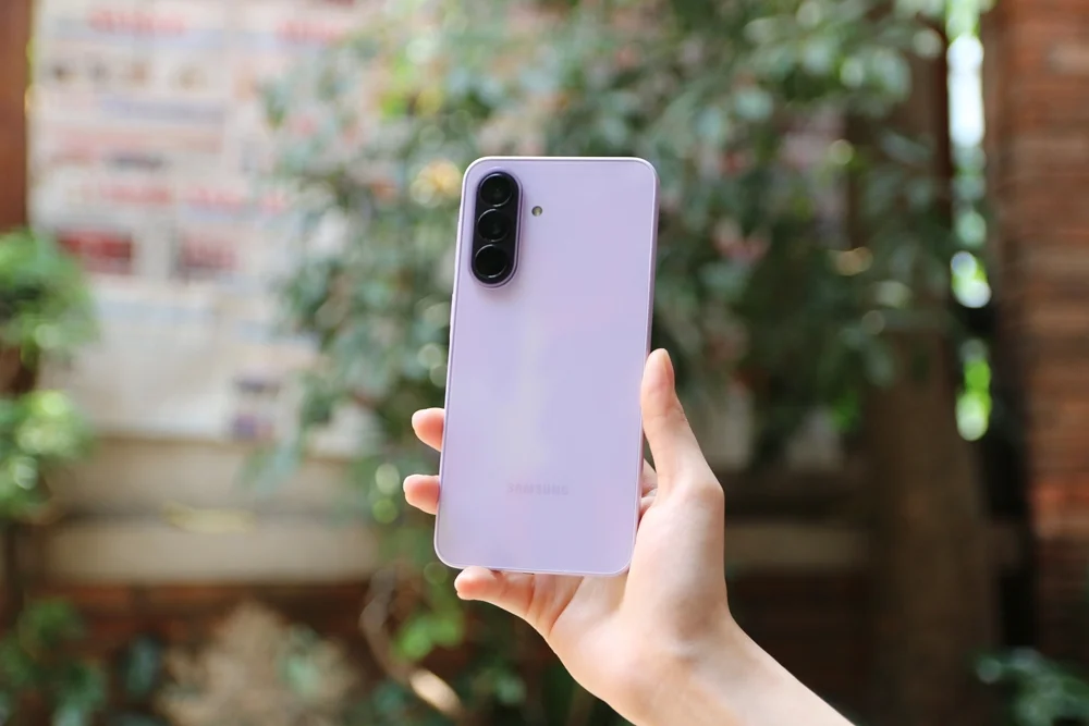 Chụp ảnh nét, chỉnh ảnh chuẩn, nghỉ lễ cùng Galaxy A57 5G