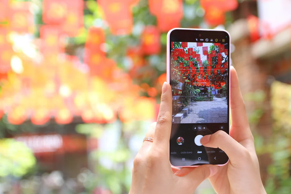 Chụp ảnh nét, chỉnh ảnh chuẩn, nghỉ lễ cùng Galaxy A57 5G