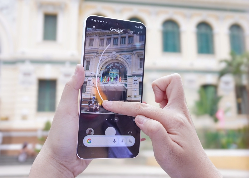 Gác lại âu lo, rủ "cạ cứng" Galaxy A57 | A37 5G bắt Vibe Awesome cực nét giữa Sài Gòn hoài niệm