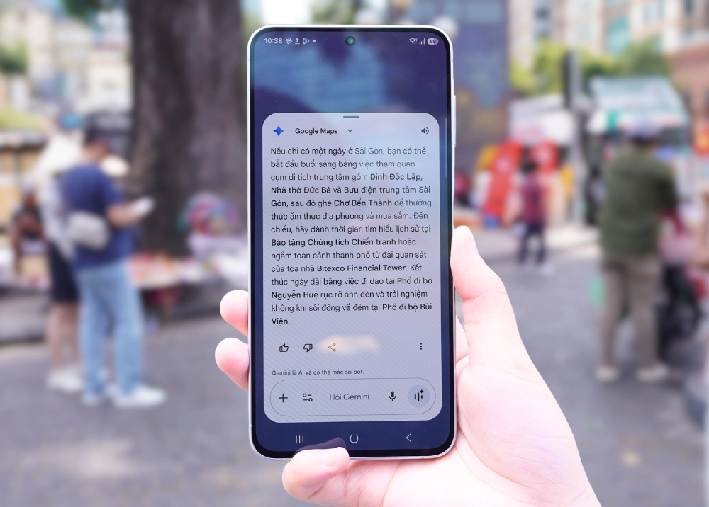 Gác lại âu lo, rủ "cạ cứng" Galaxy A57 | A37 5G bắt Vibe Awesome cực nét giữa Sài Gòn hoài niệm