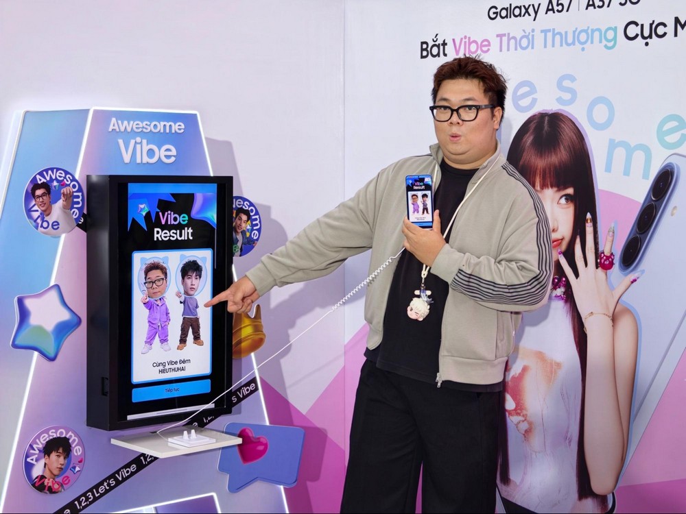 Galaxy A57 5G: "Cạ cứng" đồng hành bắt trọn Vibe Đêm tại Awesome Vibe Station
