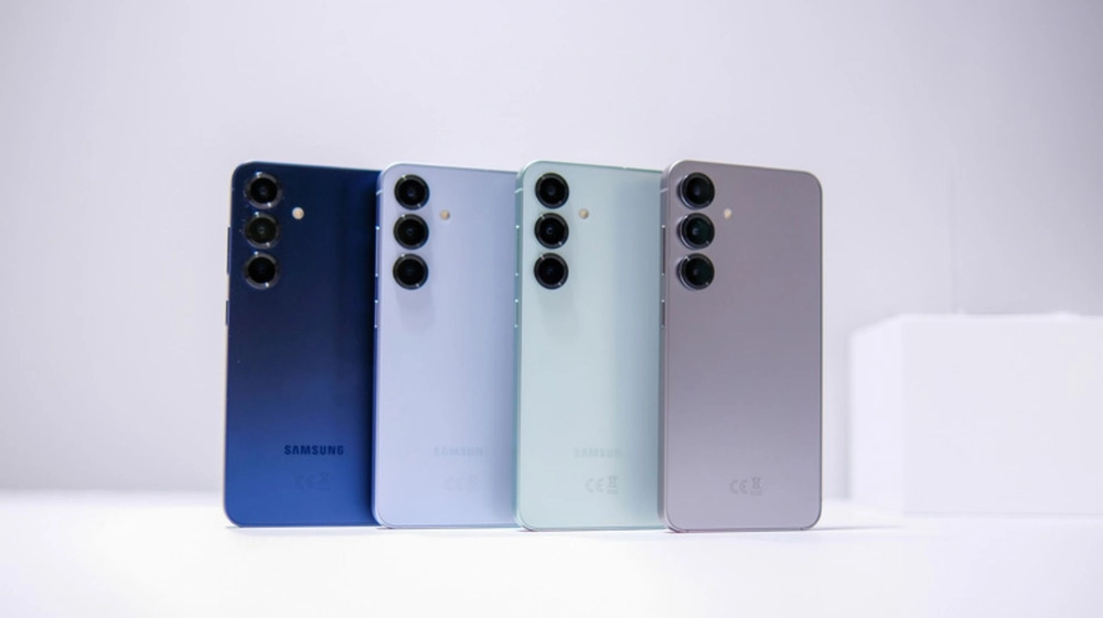 Galaxy S26 Plus vs Xiaomi 17 Pro: So kèo hai flagship 2026