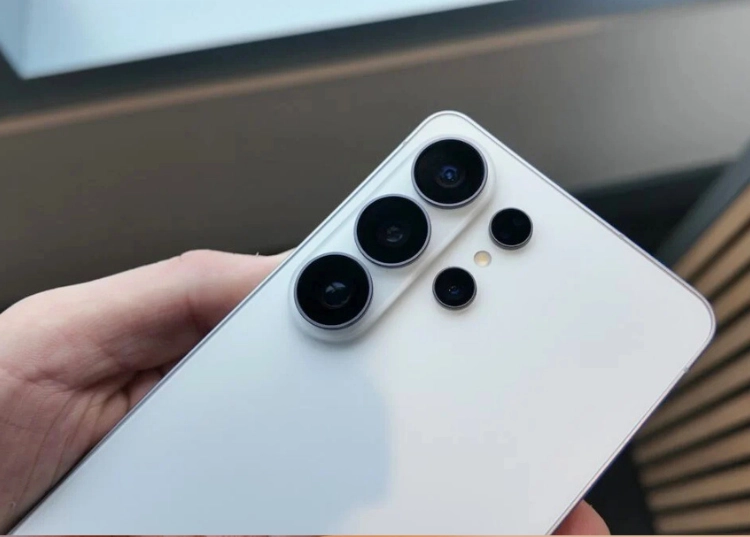 Galaxy S27 Pro có thể sở hữu tính năng Ultra nhưng bỏ S Pen