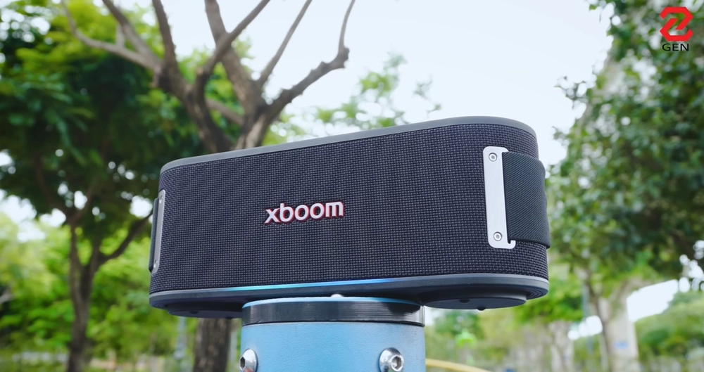 Review LG XBOOM Bounce: Loa Bluetooth 3 triệu, Bass căng