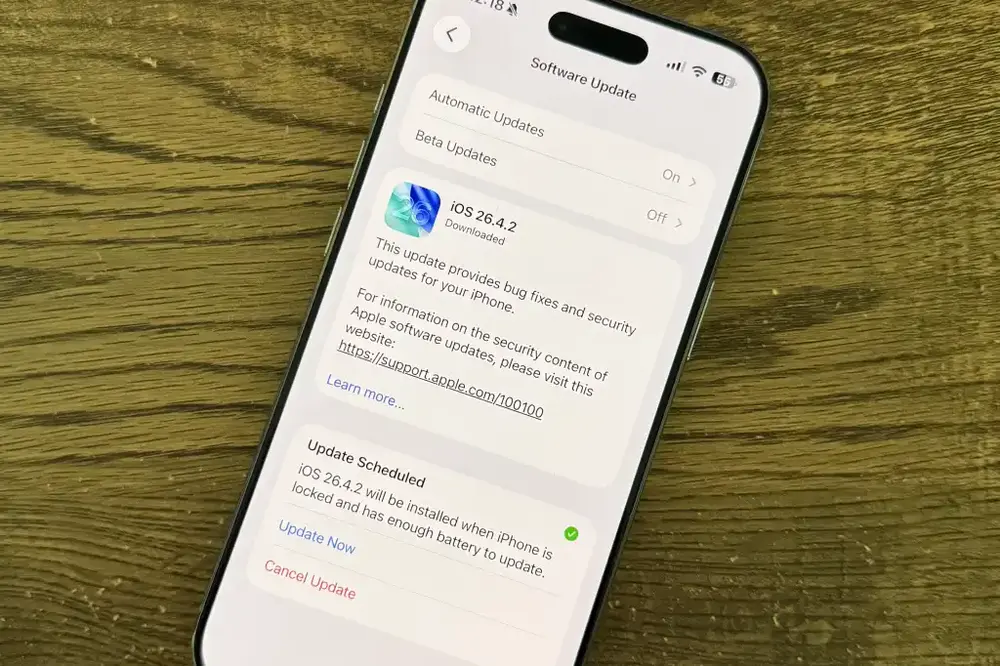 So sánh iOS 26.4.2 vs iOS 18.7.8