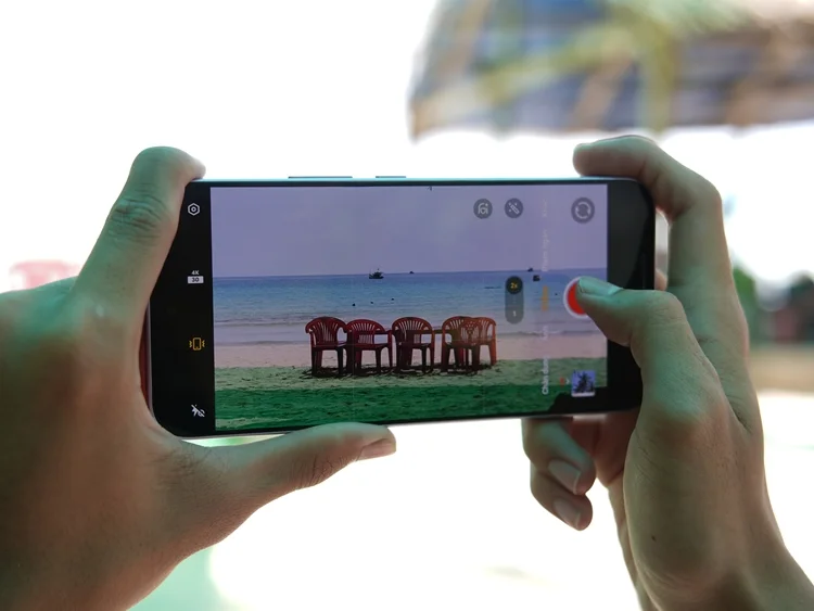 vivo V70 FE - “trợ lý du lịch” mới xứng đáng sở hữu