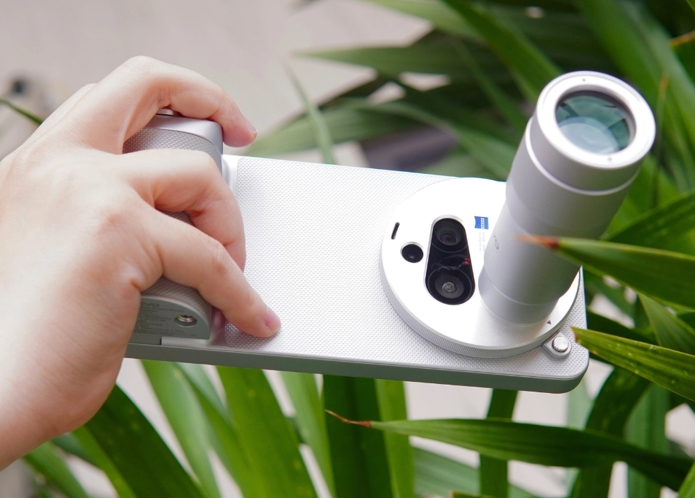 vivo X300 Ultra: "Trùm cuối" nhiếp ảnh di động với bộ ống kính quang học đỉnh cao