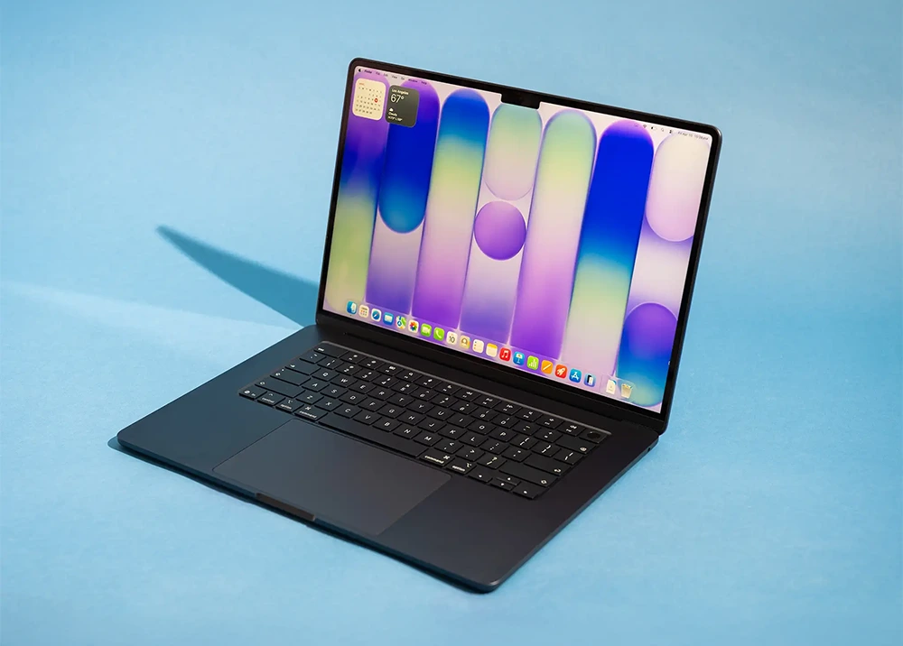 Laptop nào phù hợp cho người lớn tuổi?