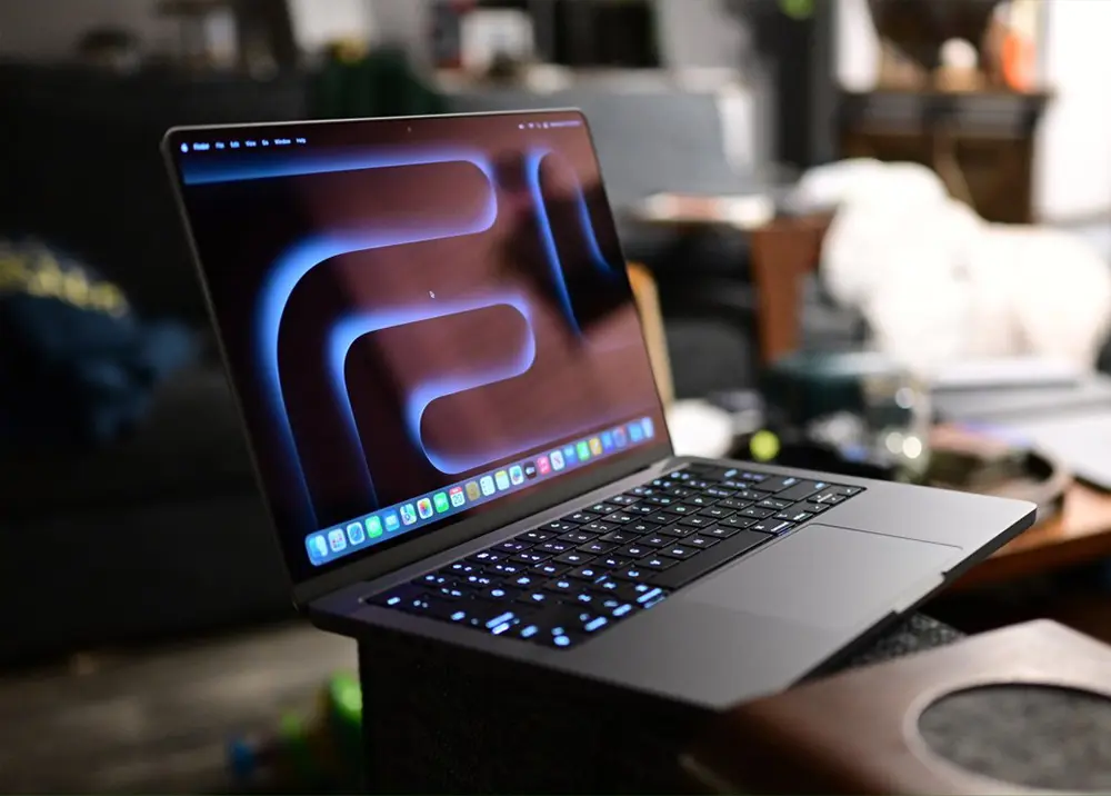 Dell XPS 14 có xứng là đối thủ của Macbook Pro M5?