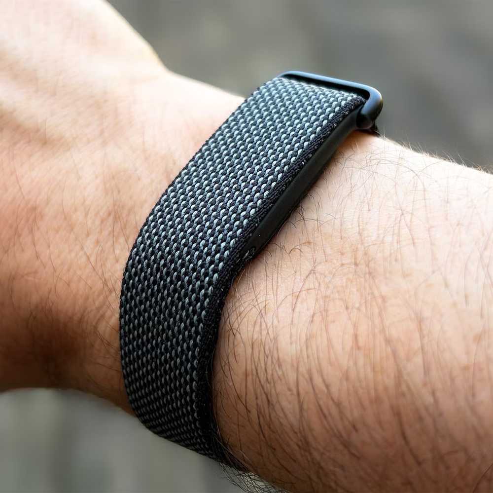 Đánh giá Fitbit Air: Dây đeo không màn hình từ Google