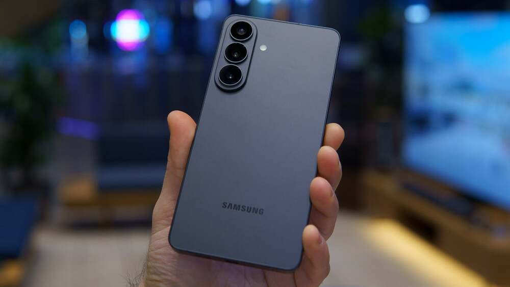 Samsung khiến người dùng hài lòng hơn iPhone