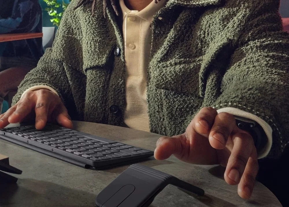 Tìm hiểu về chuột "nắp gập" của Logitech
