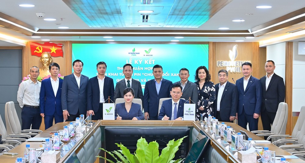 V-Green và PVOIL triển khai 3.000 tủ đổi pin