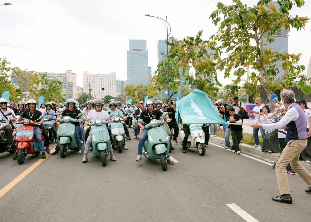 Vespa kỷ niệm 80 năm bằng bộ sưu tập mới
