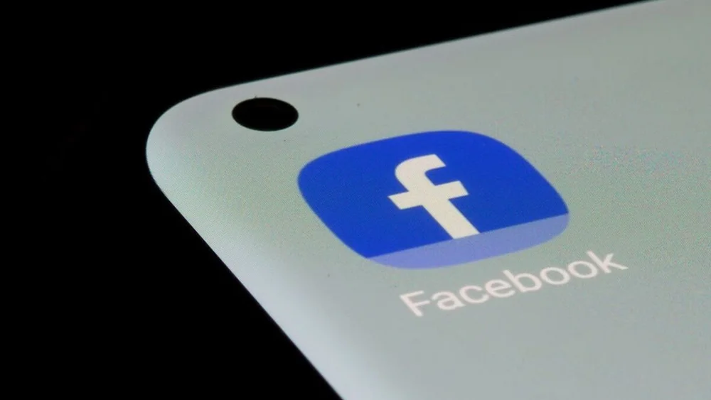 Vì sao ảnh Facebook bỗng dưng tối lại khi người dùng ấn xem?