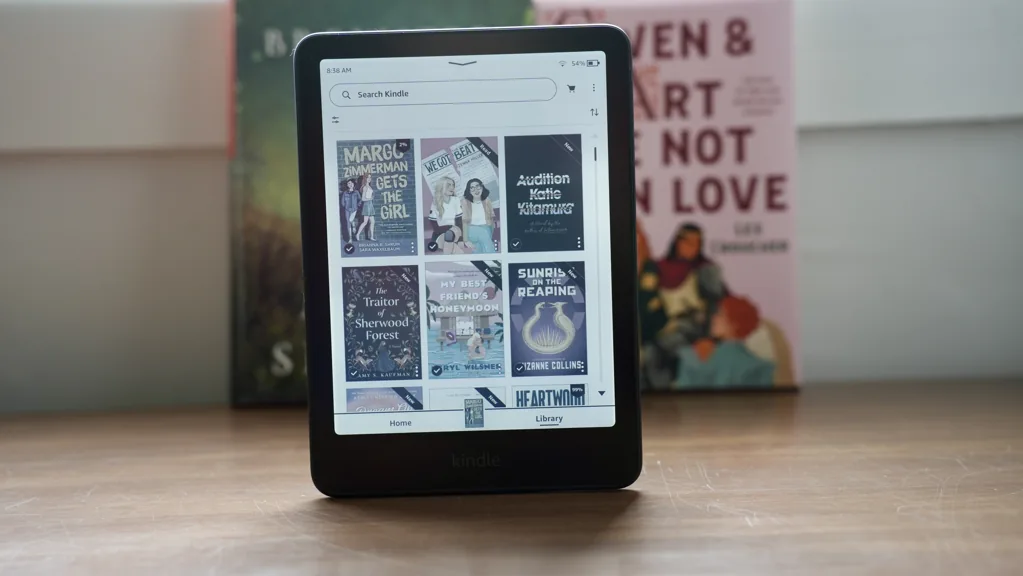 Nên lựa chọn máy đọc sách Kindle nào?